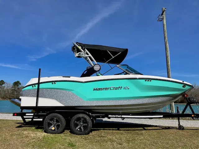 2024 MasterCraft NXT 21 Towboat – CGA-Compatible Design