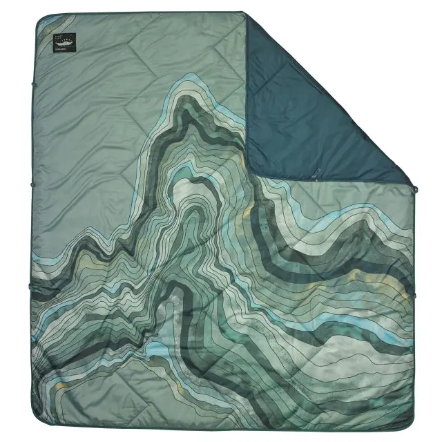 Argo Double-Sized Blanket in Sage Topo Wave Pattern