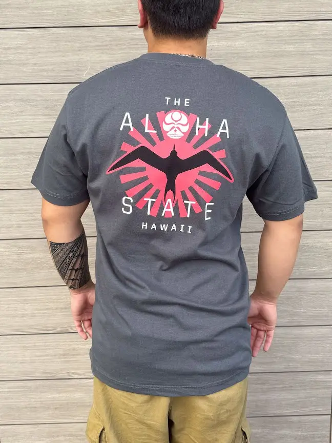 HIC Iwa Sun Burst Printed Tee in Charcoal