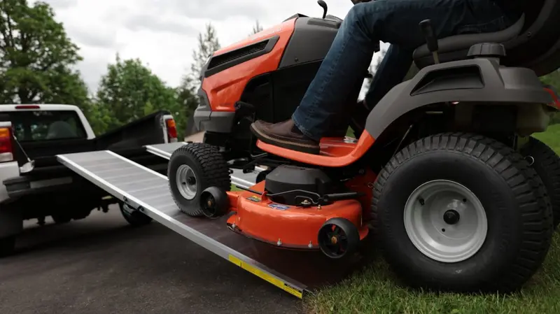 TRAVERSE Heavy-Duty Singlefold Ramp – Reinforced for Higher Weight Capacity